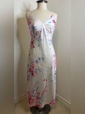 LA VIE EN ROSE Floral Satin Slip Dress Maxi Chemise Pink Blue White SIZE MEDIUM